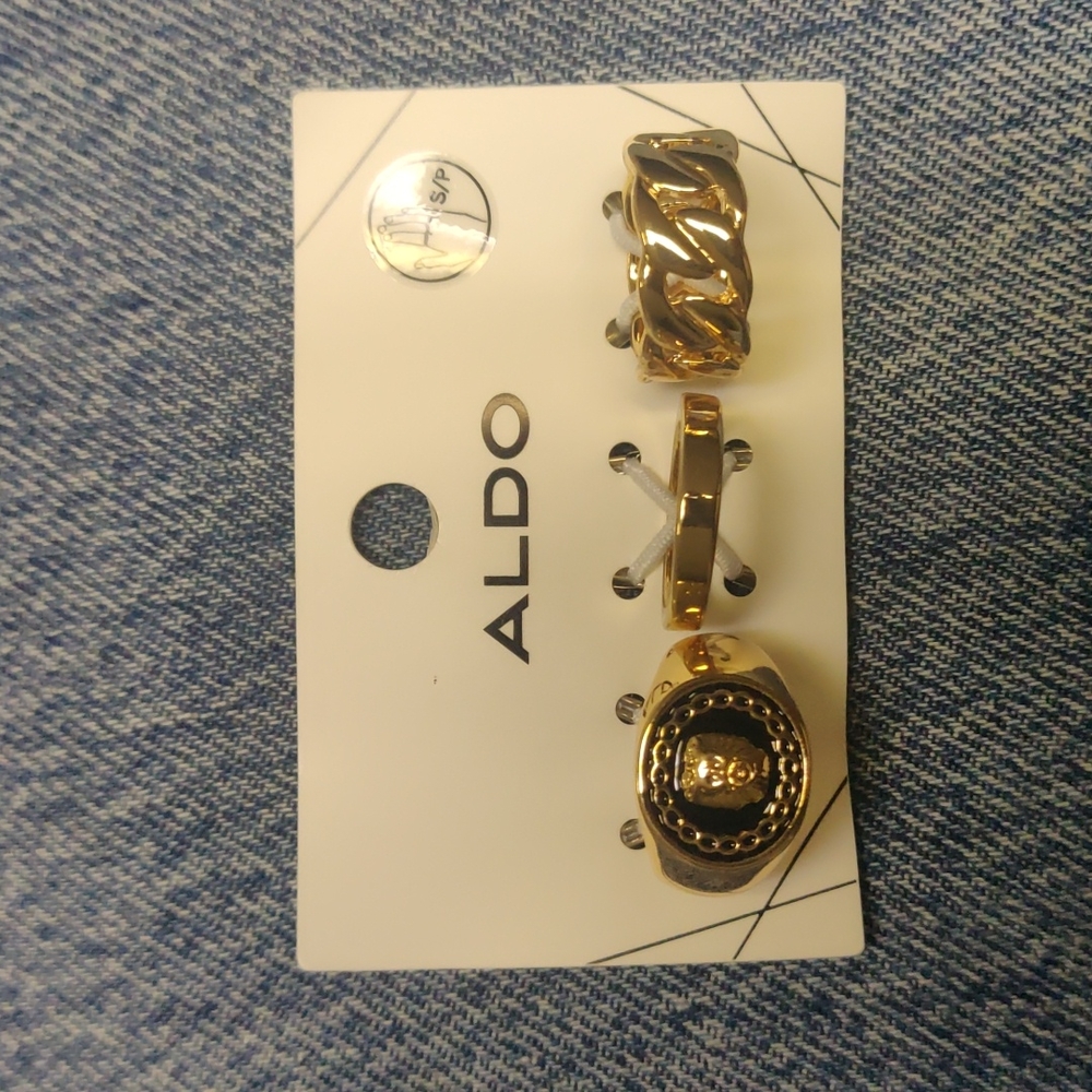 Aldo rings, size small